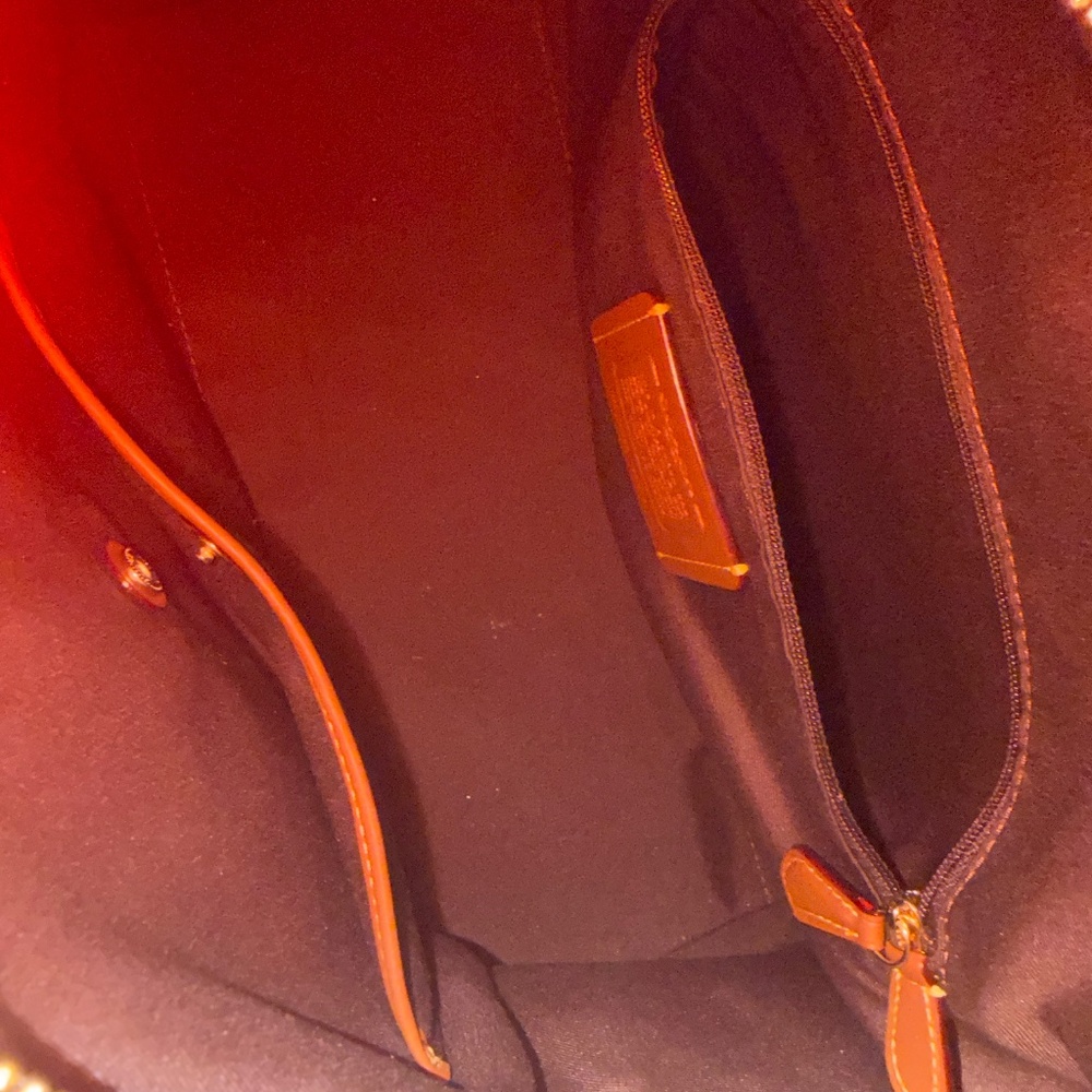 Coach Large Suede Rowan - Picture 7 of 8